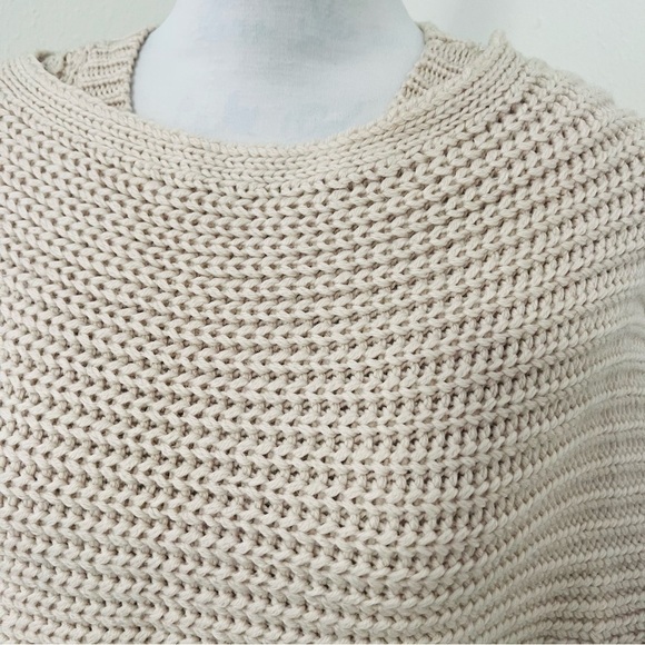 BCBGMAXAZRIA Women’s Mariana Drape Wrap Sweater XS 100% Wool Chalk Color EUC - Picture 3 of 11